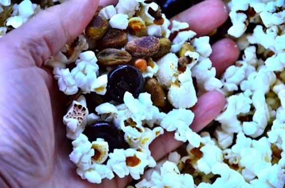 Popcorn with Junior Mints and Pistaschios