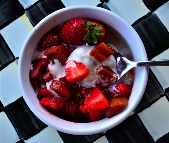 Strawberry Rhubarb Compote with Coconut Sugar Strawberry Rhubarb Compote with Coconut Sugar
