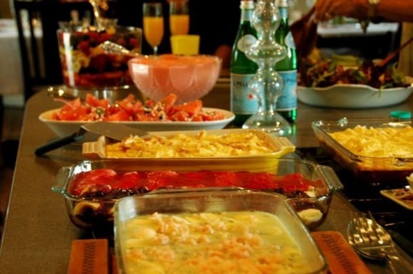 how-to-serve-a-relaxed-easter-buffet-reluctant-entertainer