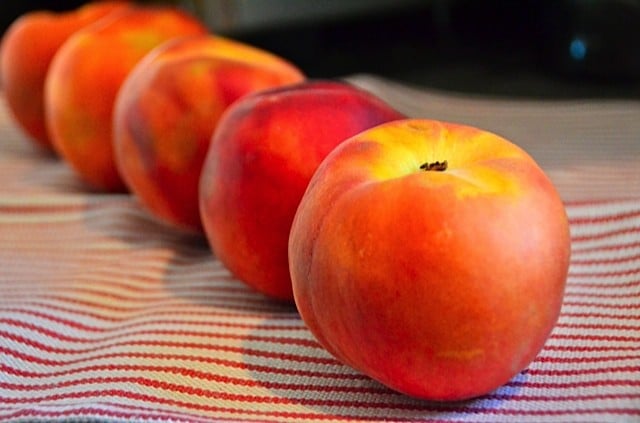 old-fashioned peach cobbler