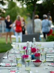 How to Cut and Preserve Fresh Peonies for Entertaining