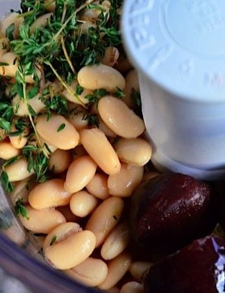 Bush's Cannellini Beans and Beet Hummus