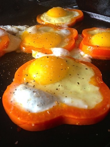 Best Fried Eggs in Pepper Rings Recipe