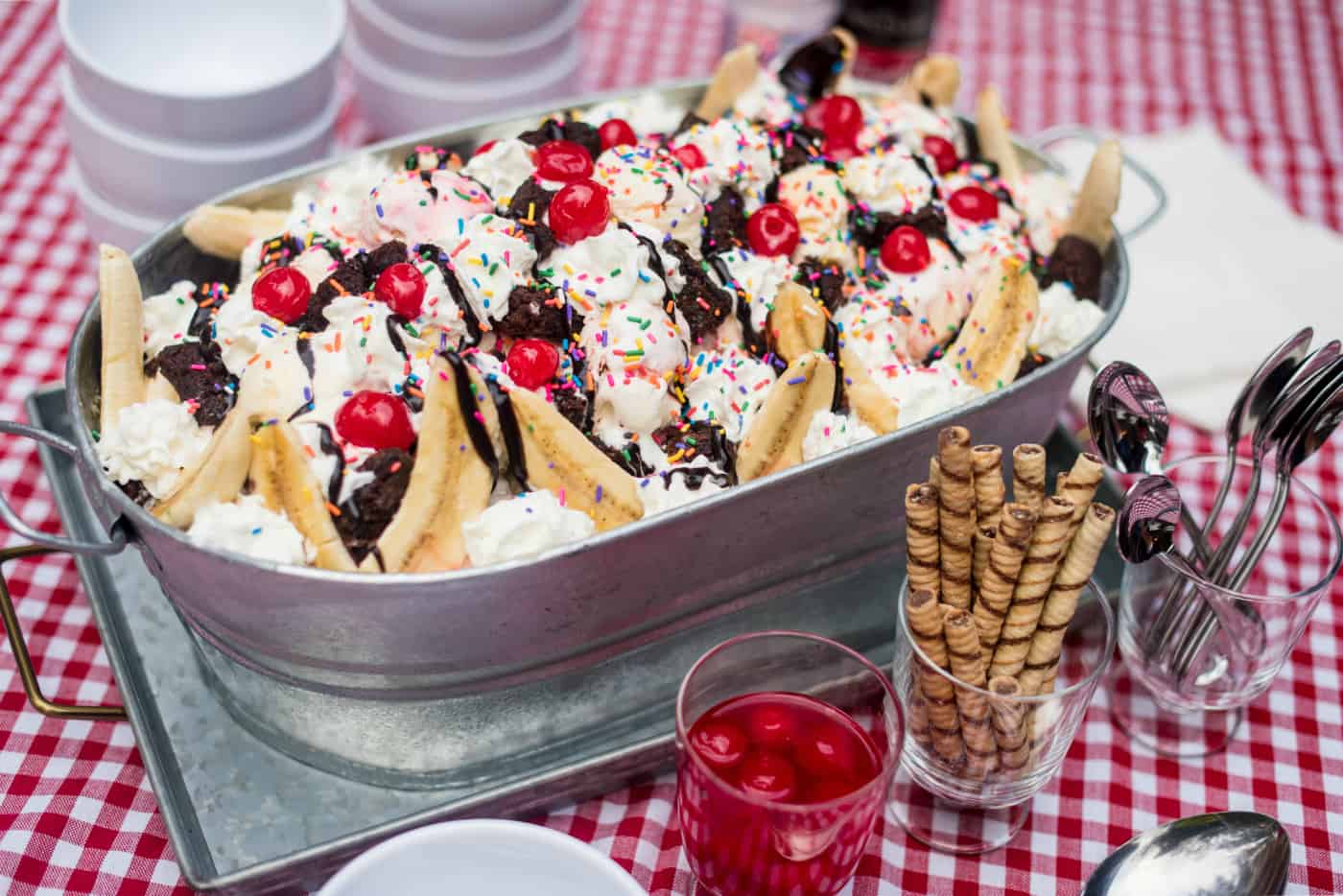 https://reluctantentertainer.com/wp-content/uploads/2013/06/How-to-Make-a-Summer-Ice-Cream-Trough-Dessert-4.jpg