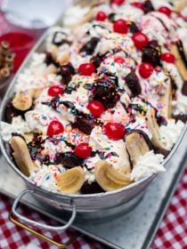 How to Make a Summer Ice Cream Trough Dessert - Reluctant Entertainer