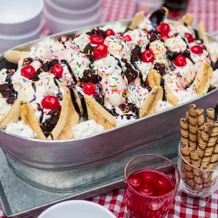 YUM: How to Make a Summer Ice Cream Trough Dessert