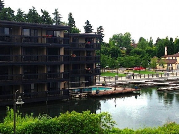 Lakeshore Inn, Oregon