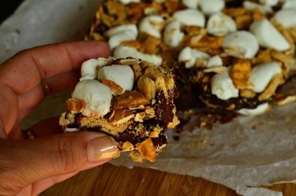 S'more Pretzel Bites