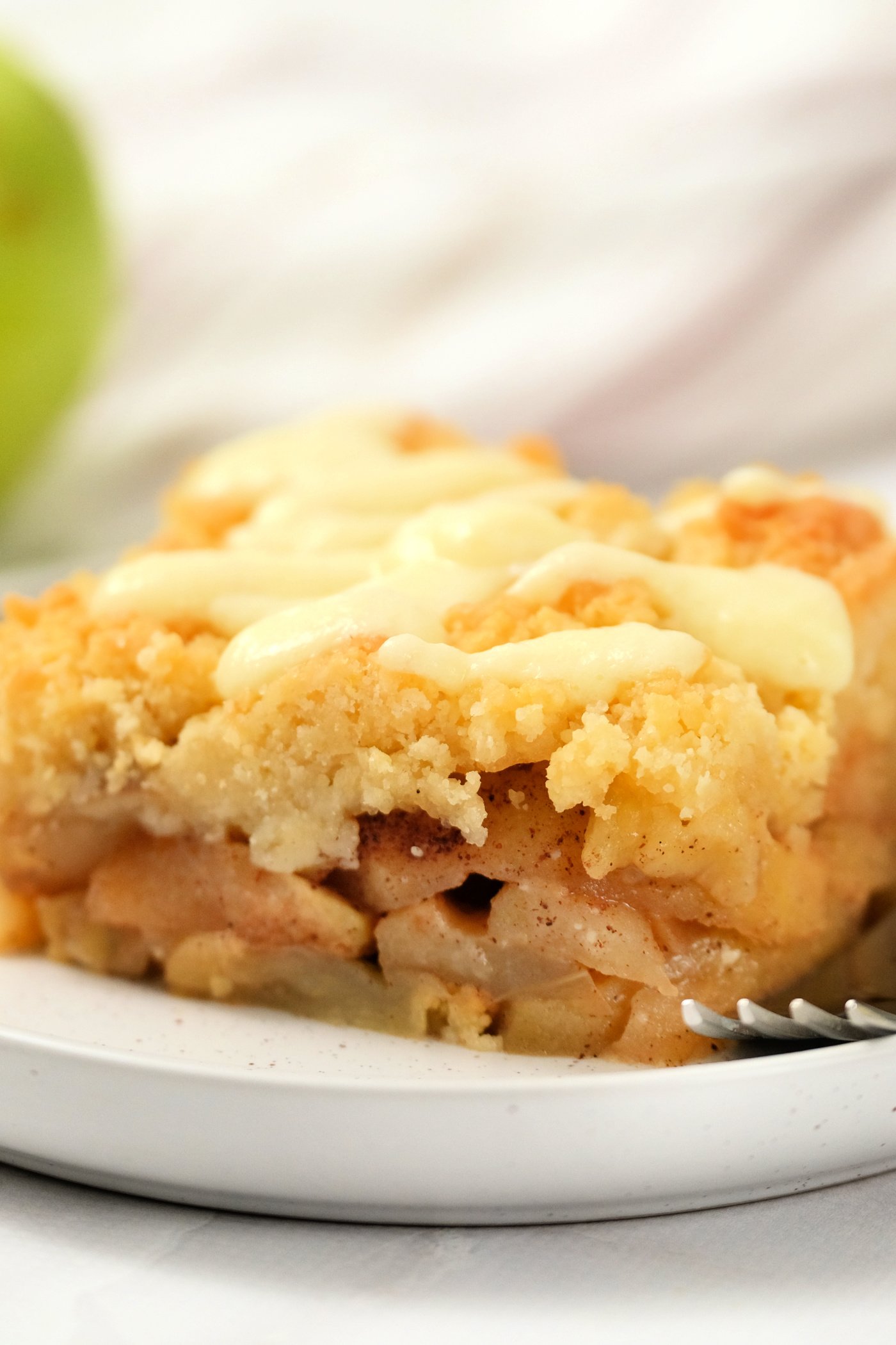 Cinnamon Apple Coffee Cake - CopyKat Recipes