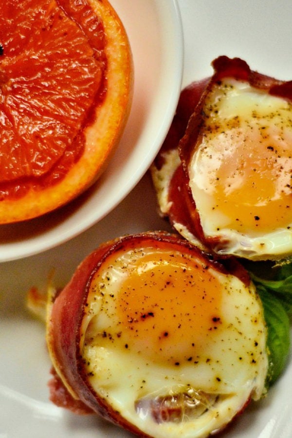 bacon egg tomato cups with grapefruit