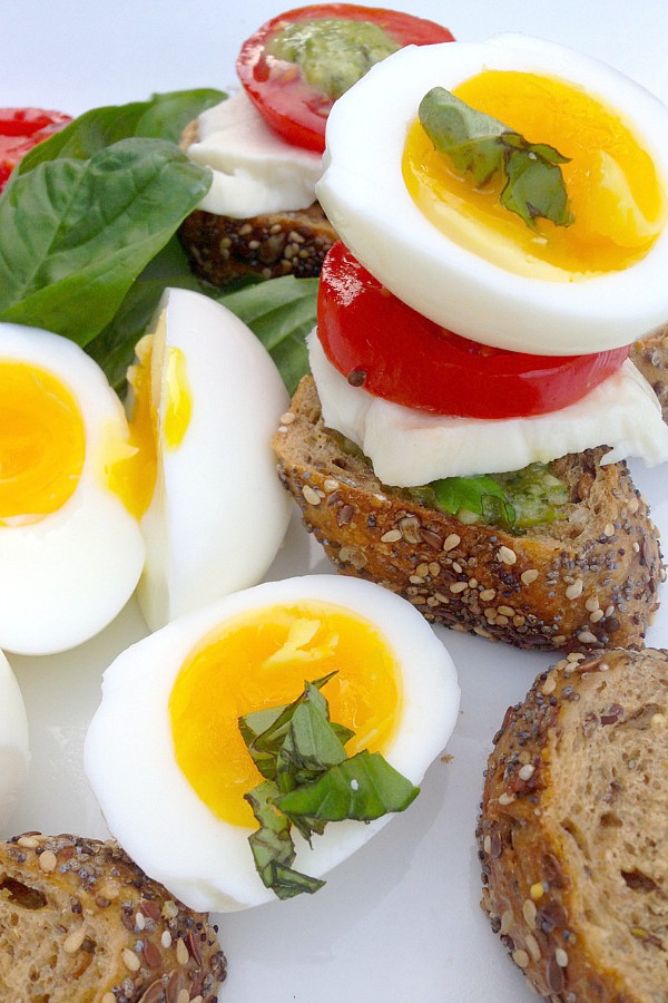 How to Make a Soft Boiled Egg 7-Minute Caprese Breakfast
