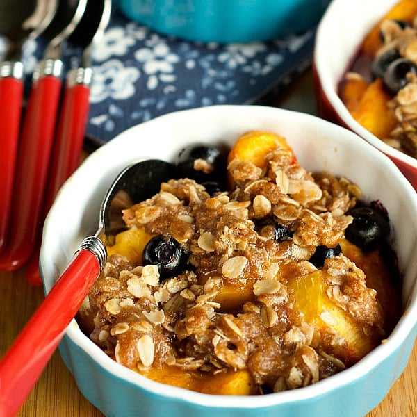 Peach Blueberry Crisp is perfect for a summer family meal, easy to make in 4 inidividual ramekin dishes.