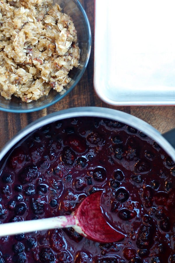 Make-Ahead Frozen Berry Crisp