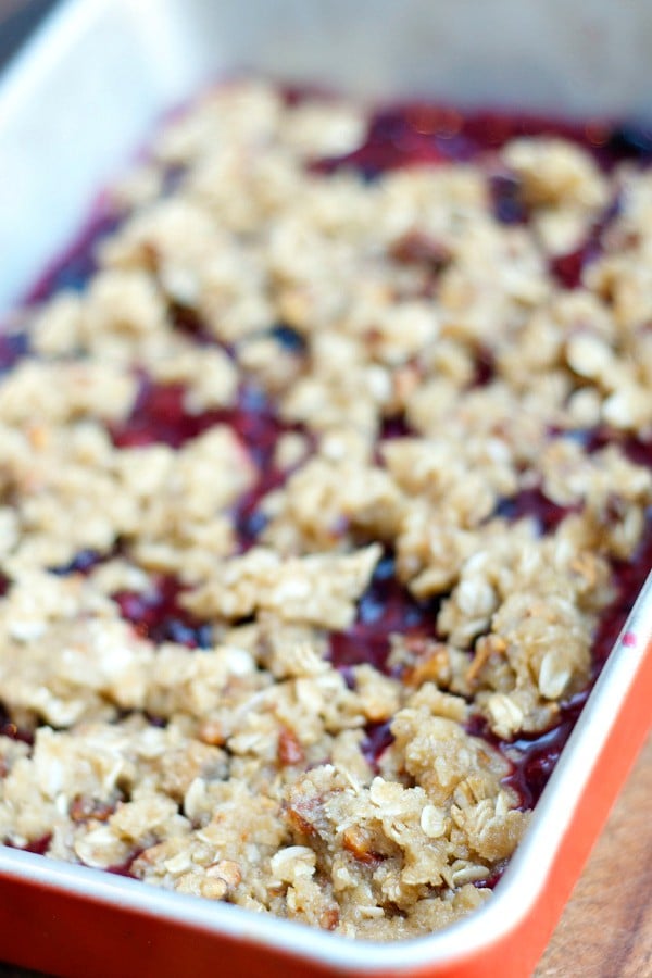 Make-Ahead Frozen Berry Crisp