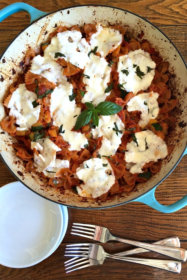 So easy for a QUICK dinner: One-Pot Vegetarian Pasta Bake at Reluctant Entertainer.com