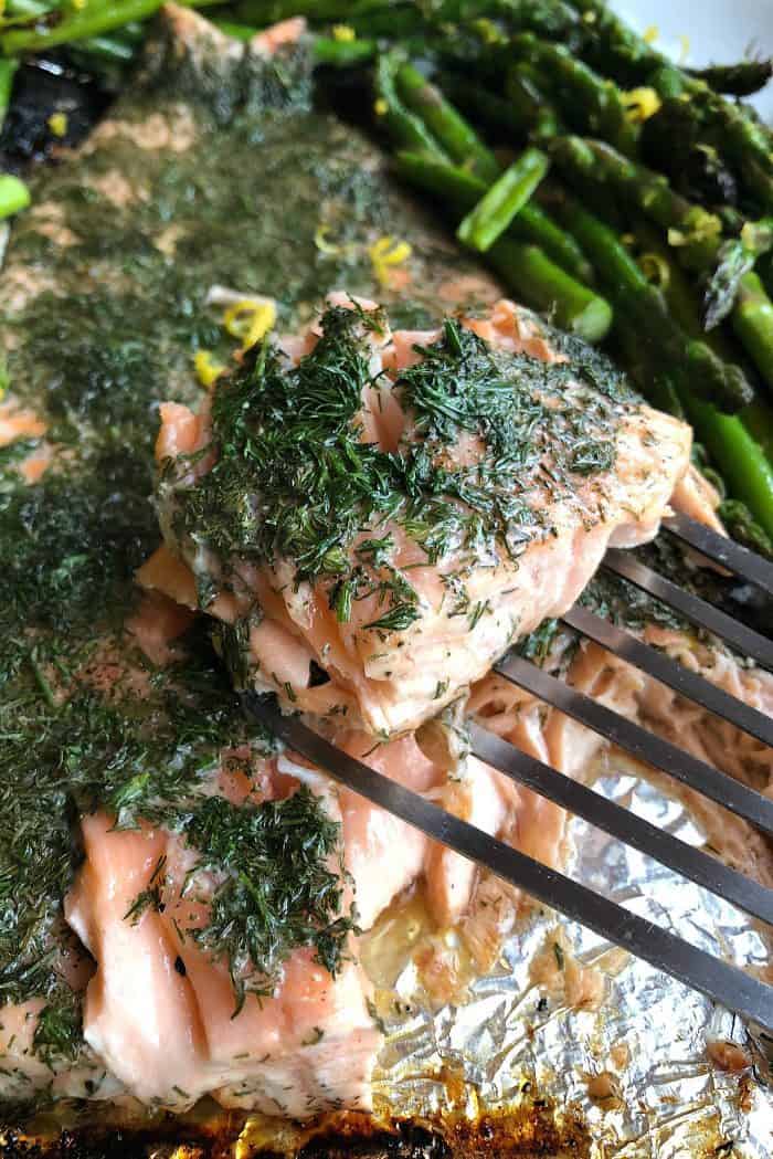 How to Make Grilled Lemon Dill Salmon