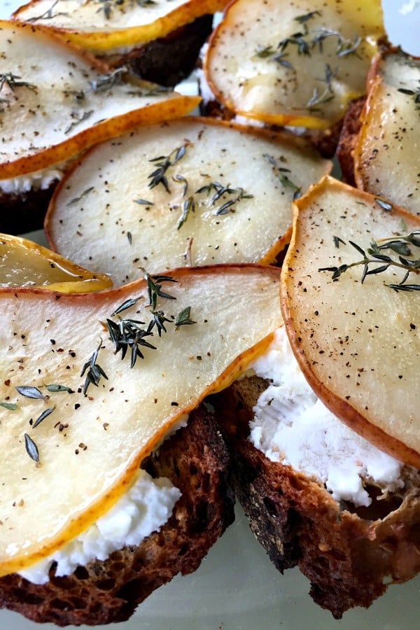 Roasted Honey Pear Crostini | ReluctantEntertainer.com