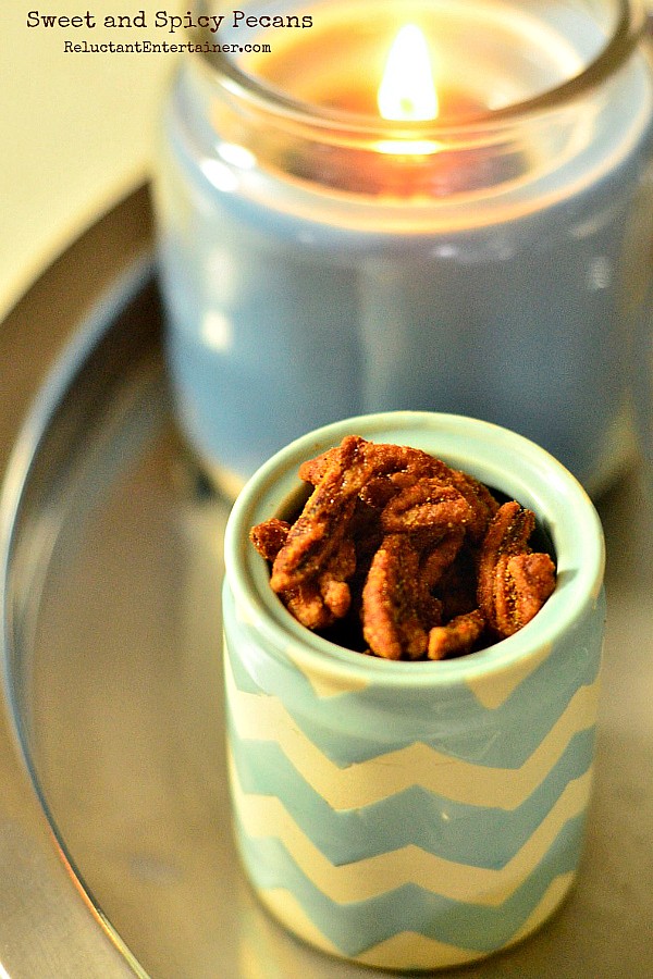 Sweet and Spicy Pecans #reluctantentertainer #nuts #recipe