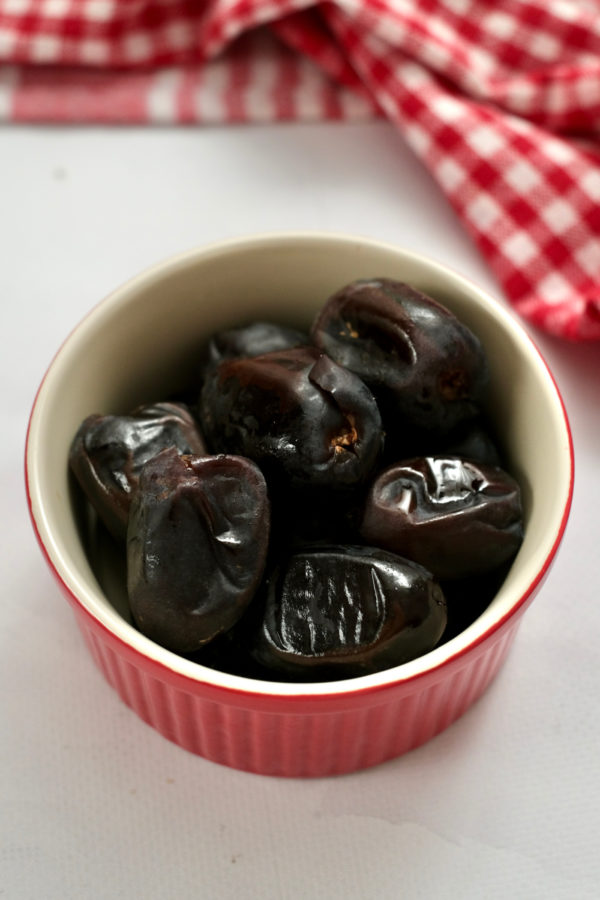 bowl of dates