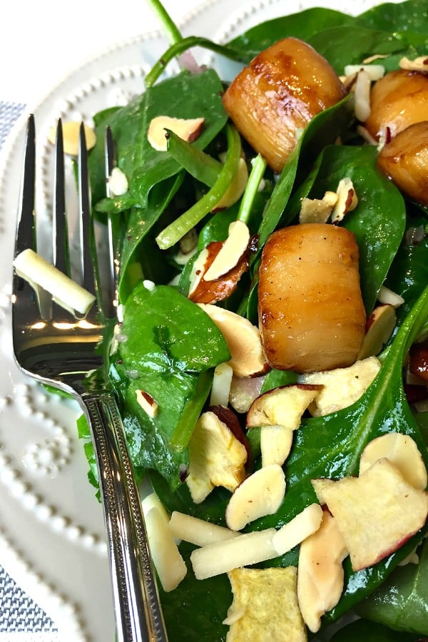 5-Minute White Cheddar Almond Apple Scallops Salad