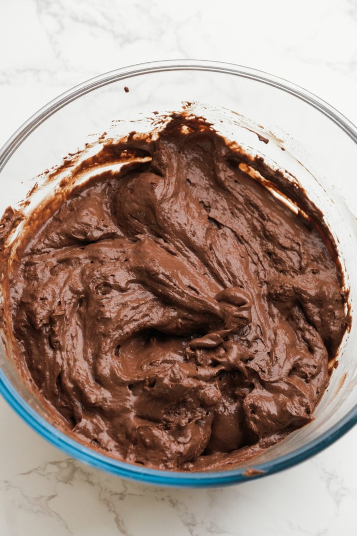 whipping mousse with chocolate