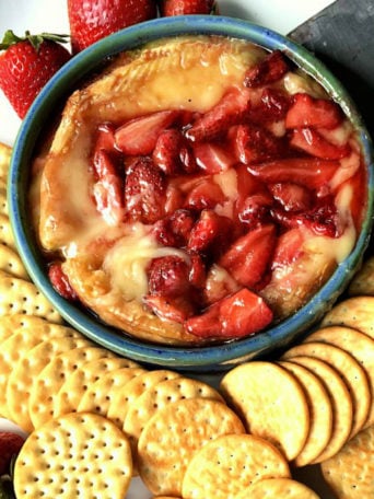 Roasted Strawberry Brie appetizer