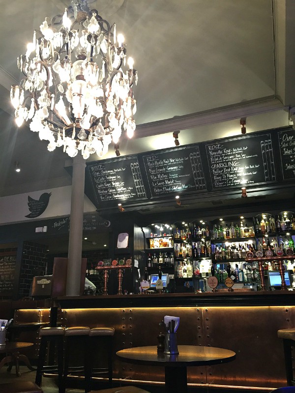 A London Boutique Hotel Above a Pub: The Bull and The Hide