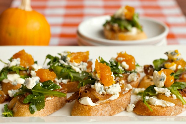 Caramelized Onion Gorgonzola Crostini