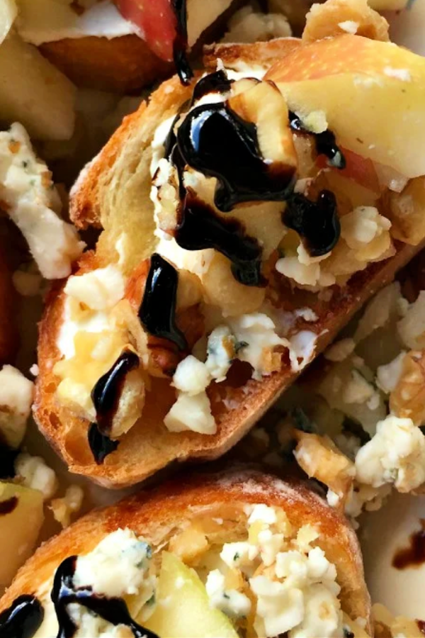 an apple crostini with balsamic glaze