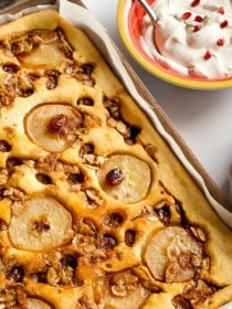 This Roasted Pear Grape Kuchen plus 5 Holiday Tips, is perfect to serv with Honey Baked Ham for a holiday brunch or dinner!