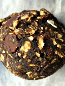 No-Bake Dark Chocolate Peanut Butter Cookies