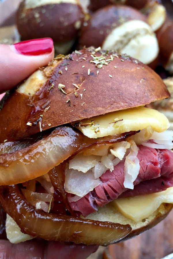 Hot Pastrami Sliders