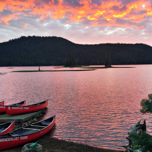 Moonlight & Starlight Canoe Tours - Wanderlust Tours, Bend, Oregon | Abbs Co Photos at ReluctantEntertainer.com