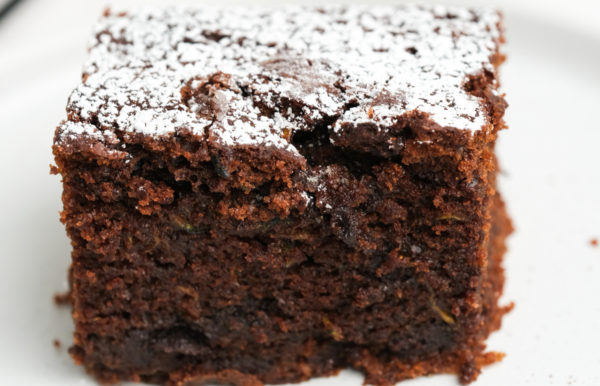 chocolate cake with powdered sugar