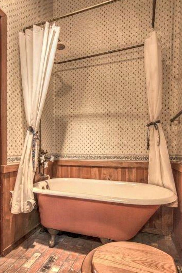 Bathroom Improvement: Delta In2ition Showerhead