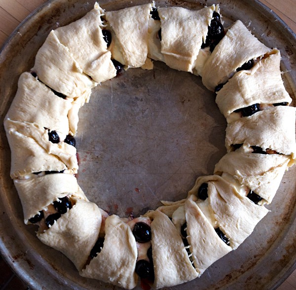 Black Cherry Almond Crescent Ring Dessert