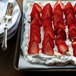 EASY Strawberry Pavlova Dessert
