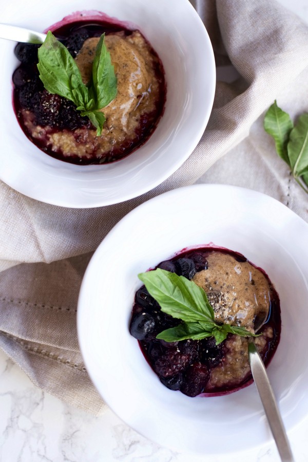 Almond Butter Berry Steel-Cut Oats