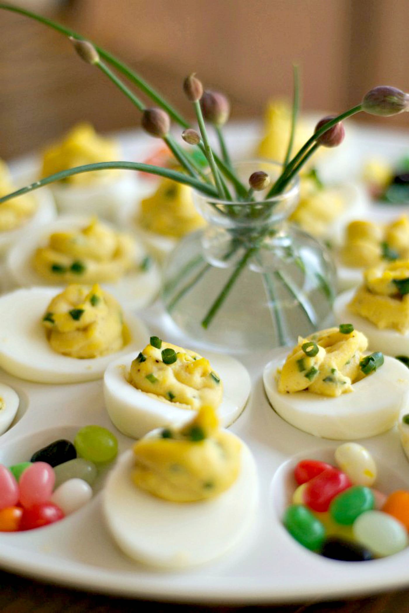 How to Make Your Own Deviled Egg Carrier in Five Minutes - Real