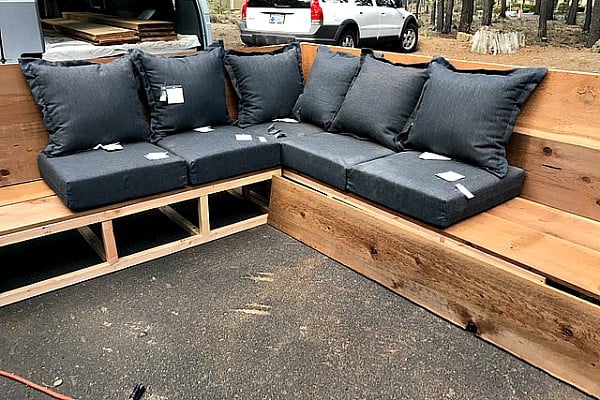 Building outdoor store sectional