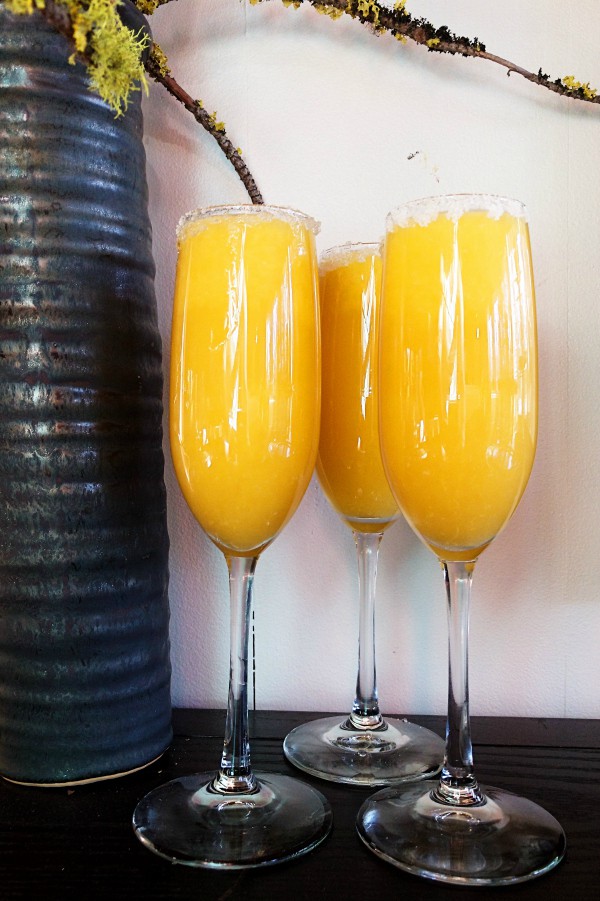 mango-orange bellini beverage recipe