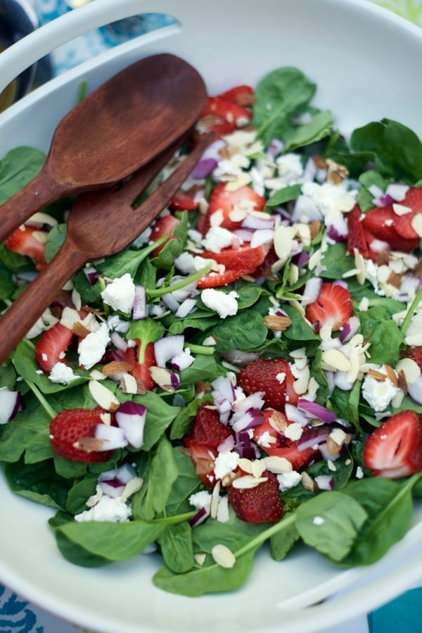 Sriracha Strawberry Spinach Salad