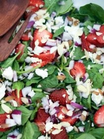Sriracha Strawberry Spinach Salad