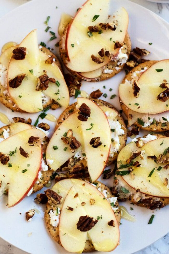 Apple Cheese Appetizer with crackers