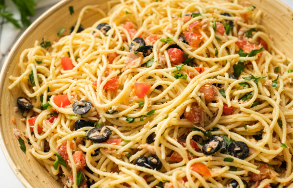 https://reluctantentertainer.com/wp-content/uploads/2017/08/spaghetti-salad-600x386.jpg