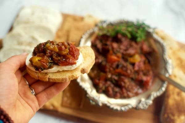 Sweet and Spicy Tomato Basil Spread 