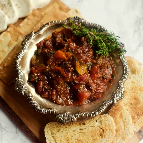 Sweet and Spicy Tomato Basil Spread 