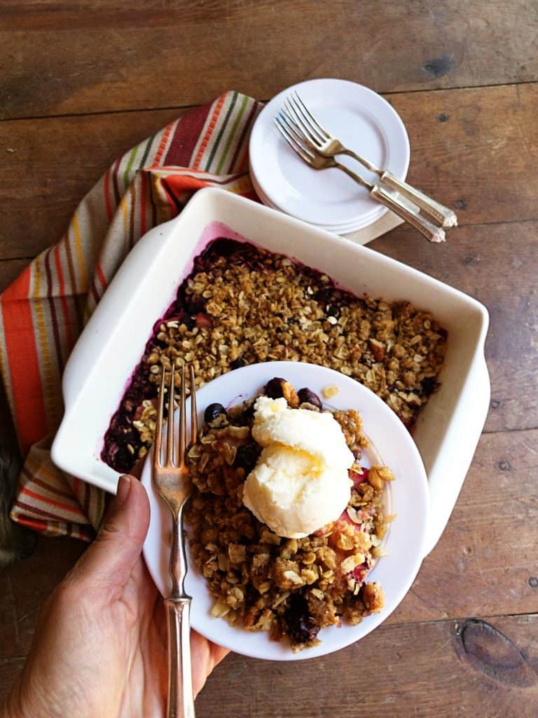 Cardamom Pear Blueberry Crisp Reluctant Entertainer