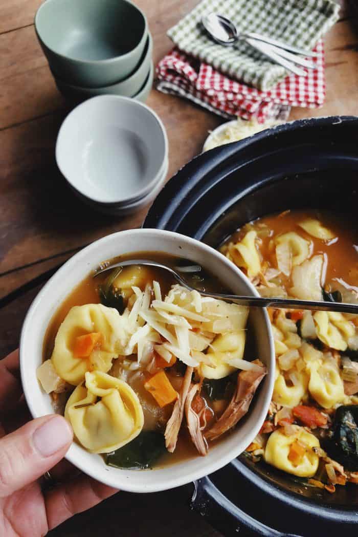 slow cooker chicken tortellini soup