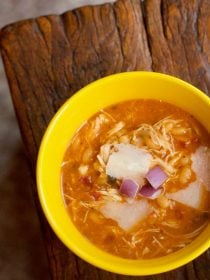 Slow Cooker White Bean Basil Chicken Soup